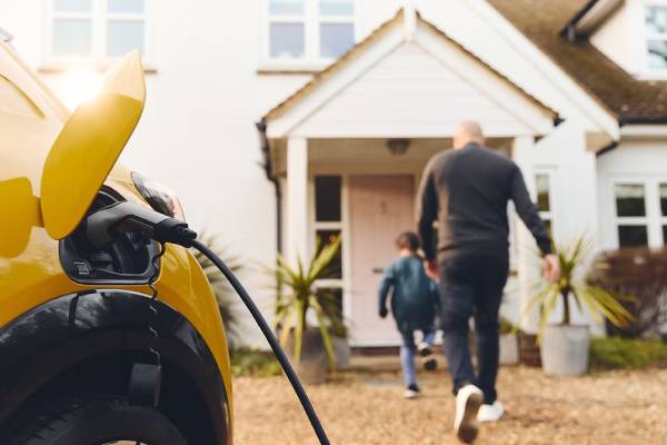 Electrify Your Ride: The Scoop on Home EV Charging Stations